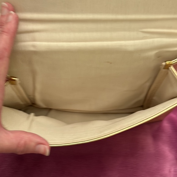Gold clutch purse - Picture 5 of 5